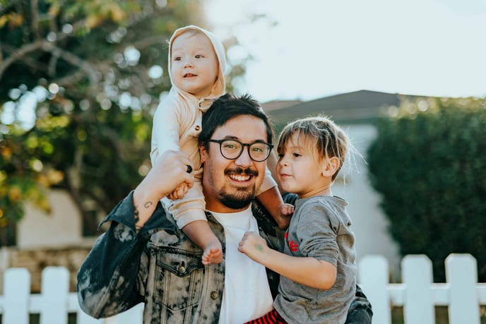 welink.comwp-contentuploads202109WeLink_Simple-Ways-to-Keep-Kids-Safe-on-the-Internet_Featured-Image-2-scaled